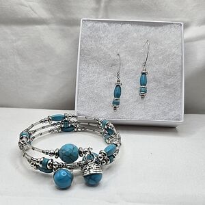 Turquoise and Silver Beaded Jewelry Set